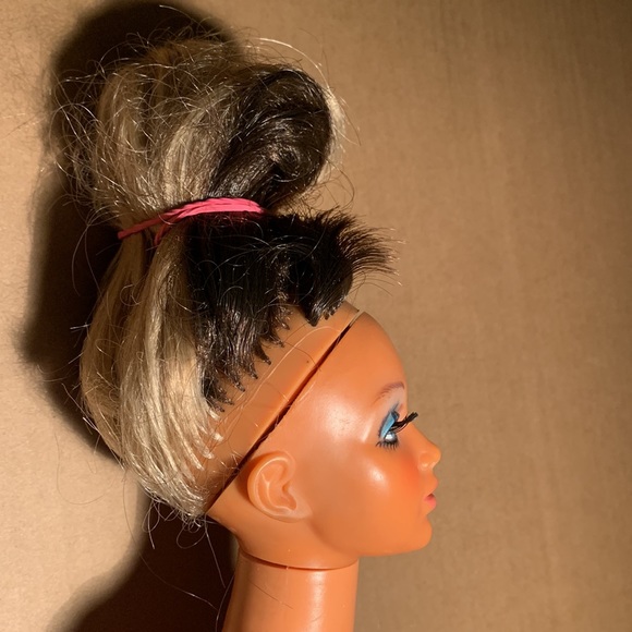 Rare Vintage IDEAL TUESDAY TAYLOR DOLL (?) Blonde/Black Hair Head w defects!🚩 - Picture 12 of 17